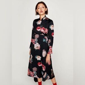 Super Rare Zara silky Floral dress with Mandarin Collar Size M